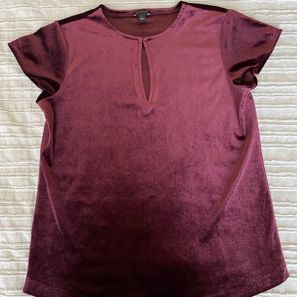 Ann Taylor Maroon Velvet Keyhole Top - Size S